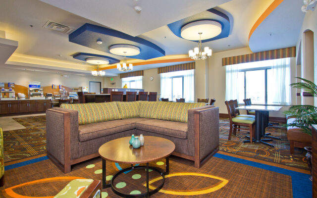 Holiday Inn Express Hotel & Suites Denver East-Peoria Street by IHG