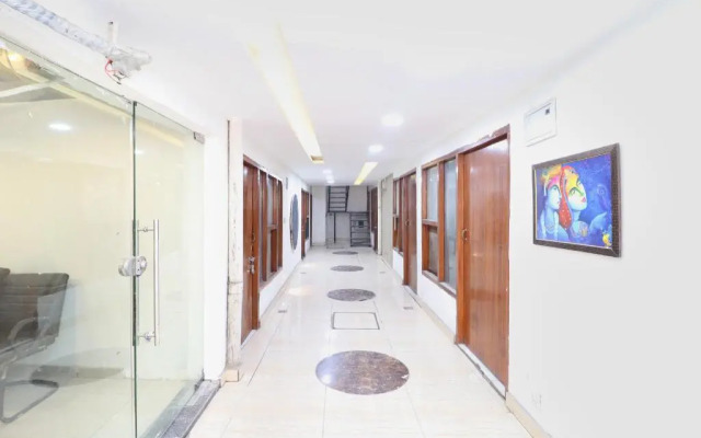 Sood Stays By OYO Rooms