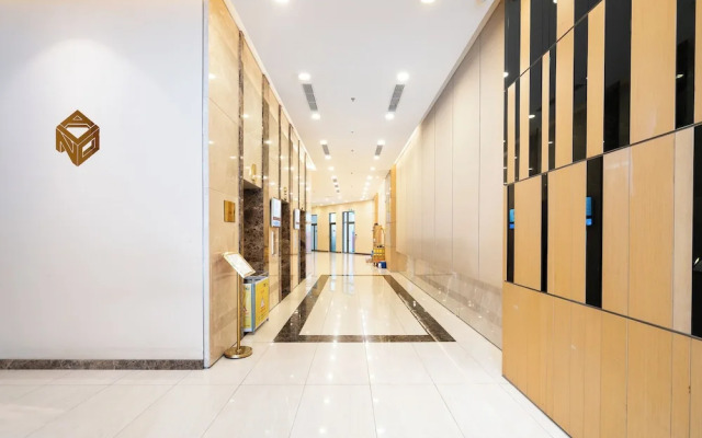 Gin House - Garden Gate APT Phu Nhuan