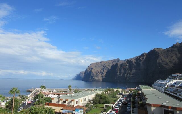 Los Gigantes