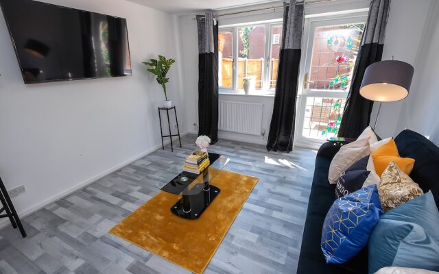 I Love London! A Central 2-bed Home - Sleep 1-4!