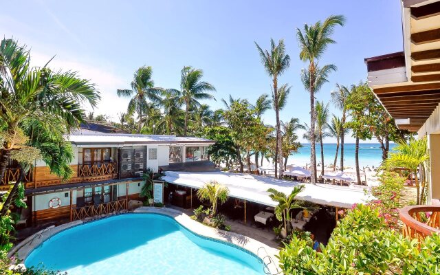 Red Coconut Beach Hotel