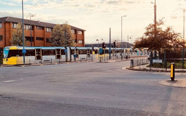 Sabooking Salford