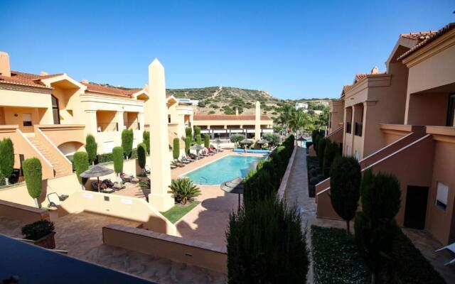 LUXURY APARTMENT - T2 vue sur piscine - PRAIA DA LUZ