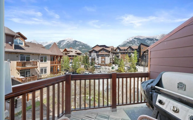 ⭐️ Luxury Mountain View Studio in Canmore ⭐️