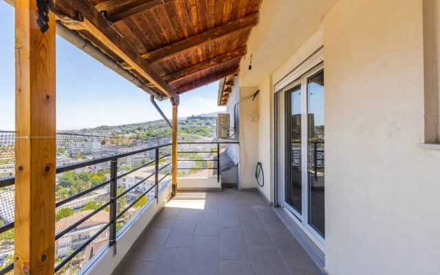 Hillside Apartment Gjirokast r 2