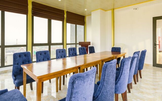 Oyo 759 Phuong Huy Ha Long Hotel