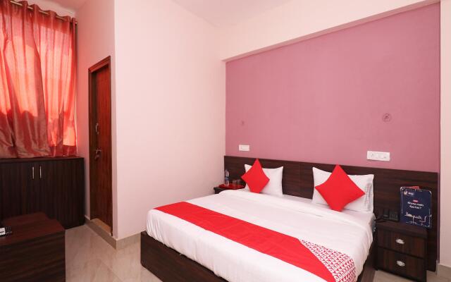 OYO Flagship 22749 Hotel Mda