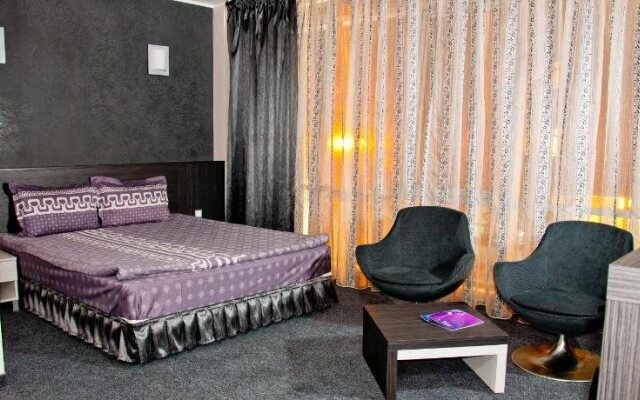 Hotel Noris