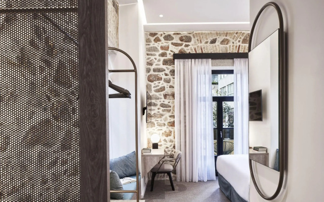 NLH MONASTIRAKI - Neighborhood Lifestyle Hotels
