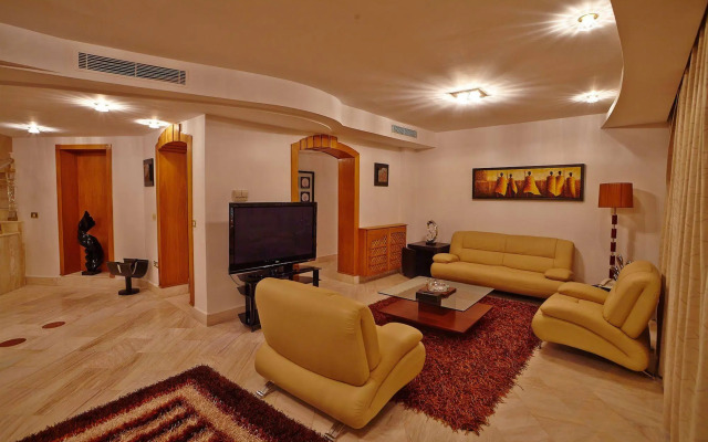 The Penthouse Suites Hotel
