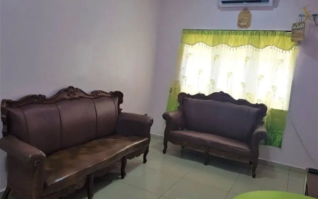 OYO 90250 Sutera Wangi 3bhk Apartment