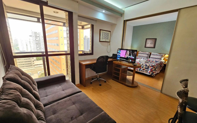 Flat Qi Ibirapuera com Sacada Uh-2307