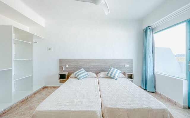 Hostal Cala Llombards