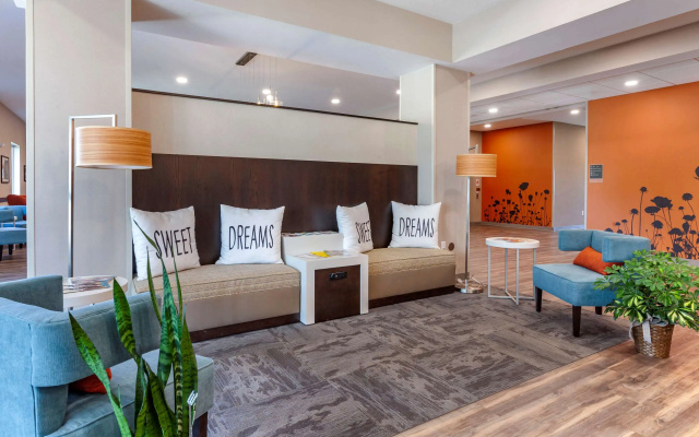 Sleep Inn & Suites