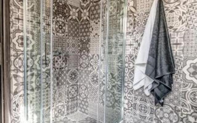 Anama Suite