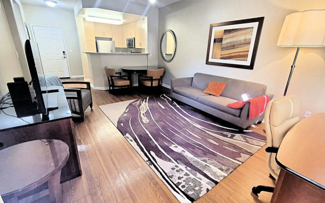 Lovely Apartments at Fullerton
