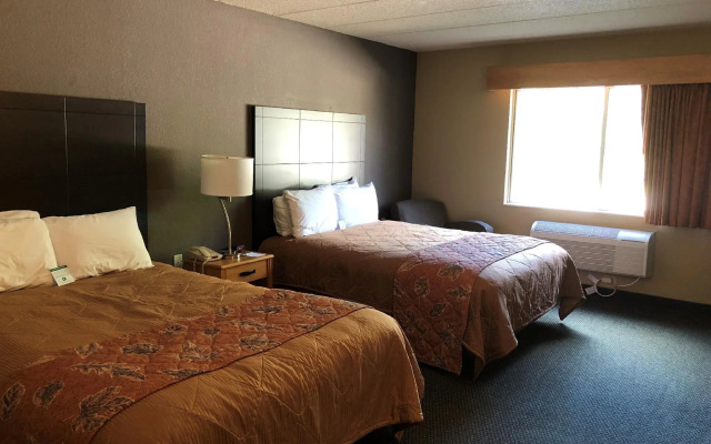 Boarders Inn & Suites by Cobblestone Hotels - Fayette