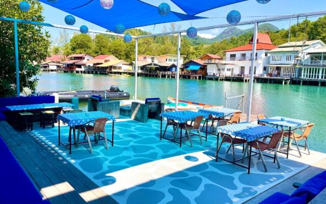 Watercolours Boutique Resort
