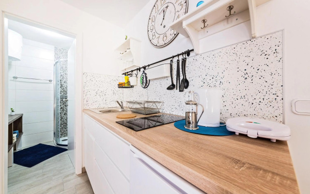 Degrassi Square Studio