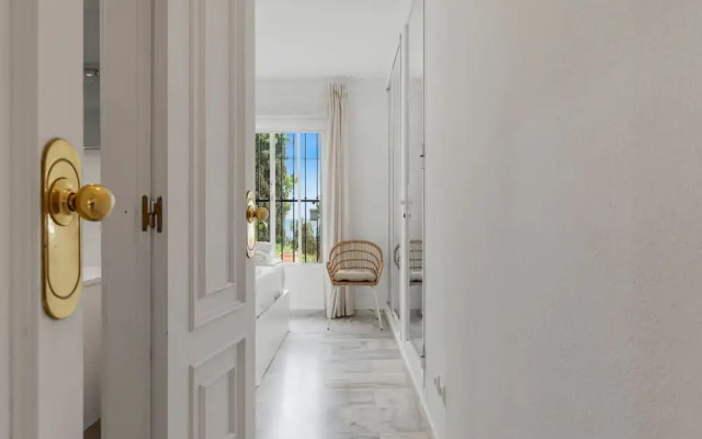 Amazing Pool and Garden Apartment by Costarentals - Ref 253