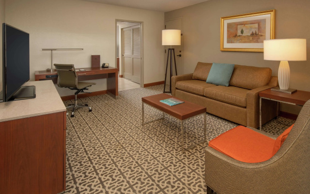 DoubleTree Suites by Hilton Seattle Airport - Southcenter