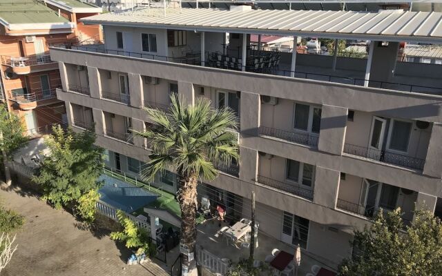 Akasya Apart Otel Didim Altinkum