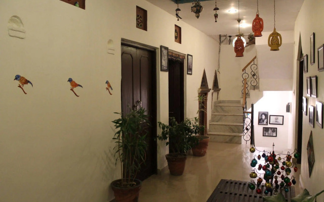 Kesar Heritage Guest House
