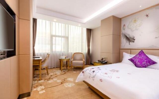 Hua Xin Hotel