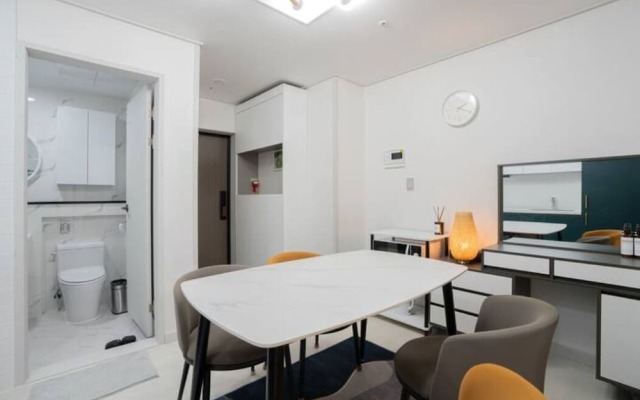 Seomun Residence Hotel