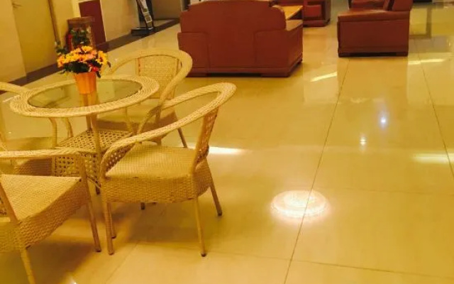 Guangzhou Jiayue Business Hotel (Huadu People's Hospital Huacheng Road Subway Station) – Lobby – Guangzhou
