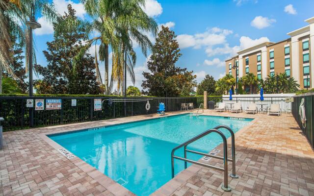 Holiday Inn Express Hotel & Suites Orlando - Apopka, an IHG Hotel