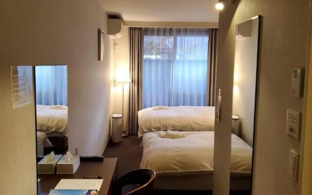 Karasuma Rokujo Hotel