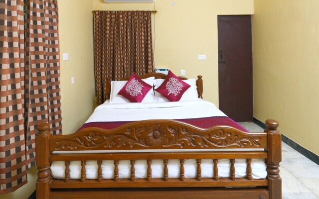 OYO 9833 Home 3BHK Reddiyarpalayam