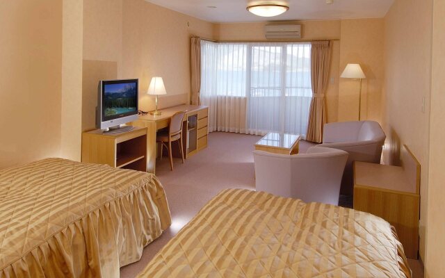 Wisterian Life Club Toba