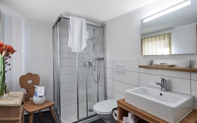 Berghaus Alpenrösli