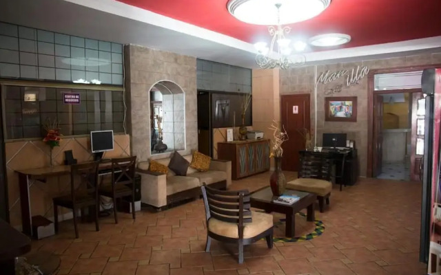 Tropical Inn
