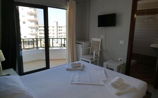 Privé City Hotel