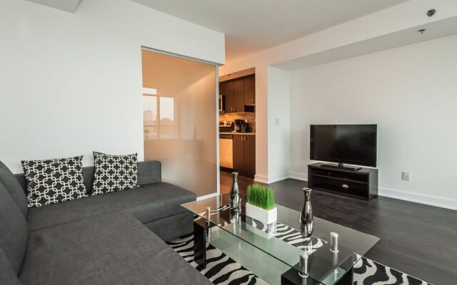 Life Suites - Fort York Central Condo