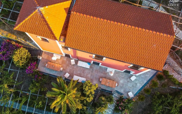 Villa Degli Dei - Private Waterfront Villa