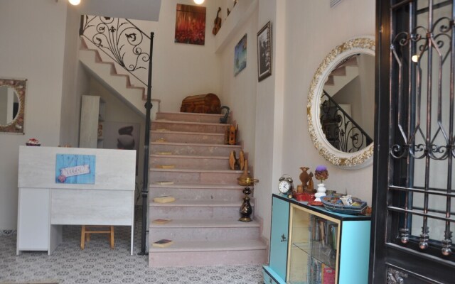 Amantes Cunda Butik Otel