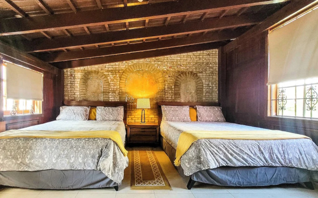 Luxurious San Juan Villa w/ Pool - Walk to Beach!