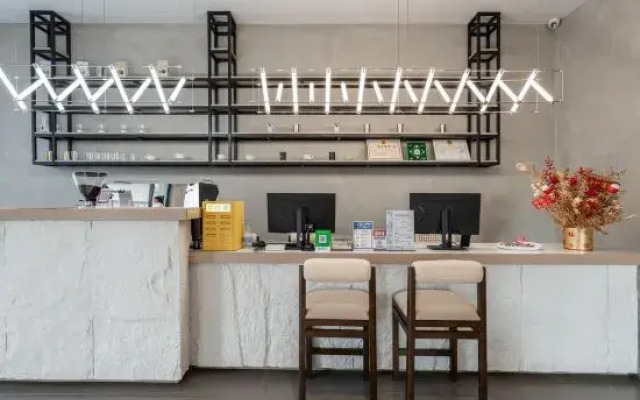 Qingrongli Boutique Inn (Mangshi Square & Dai Ancient Town Branch)