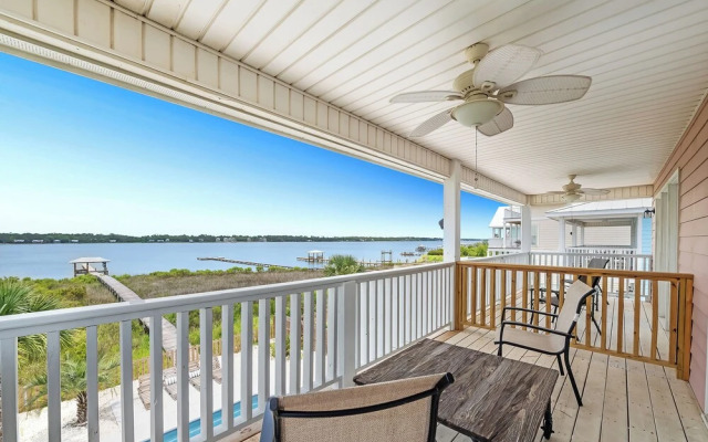 The Salty Fox With Pool