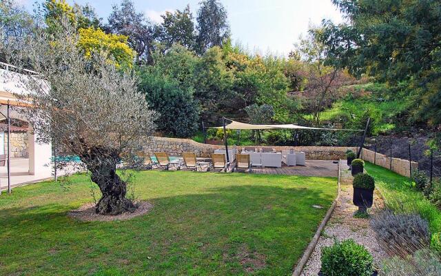 House Terrasse Croix Gardes(Ref 235.1)