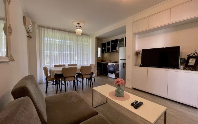 Suite Moderno con Piscina