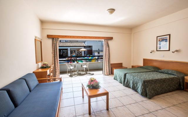 Anthea Hotel Apartments