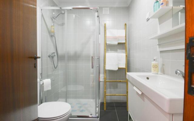 Sesimbra 99 - T2 Apartment