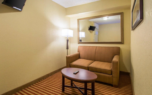 Comfort Inn & Suites Kissimmee by the Parks