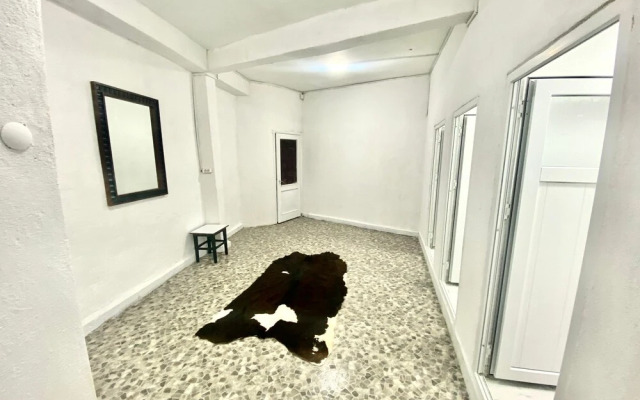 Hamam Hostel 1469